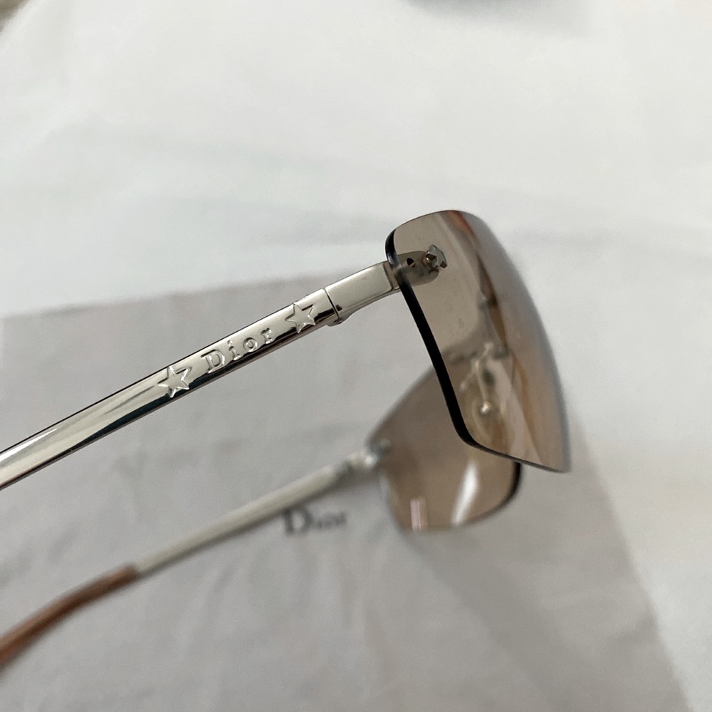 Christian Dior Y2K Sunglasses - Picture 3 of 6
